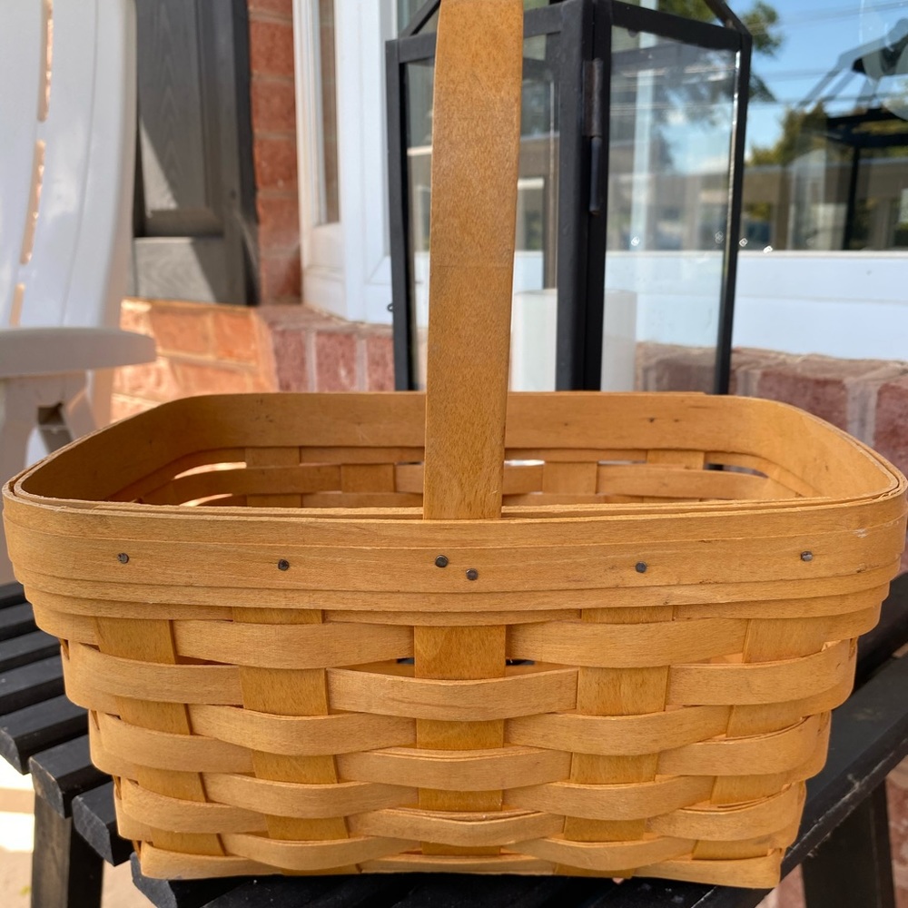 2002 Longaberger Spring Basket